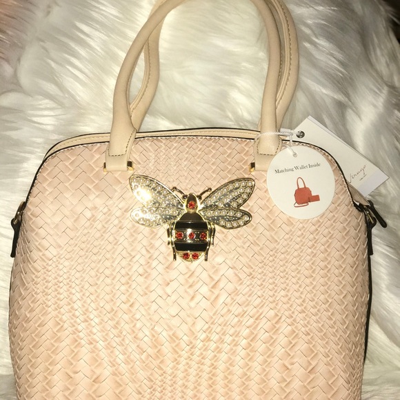 Large Handbag - Picture 2 of 3